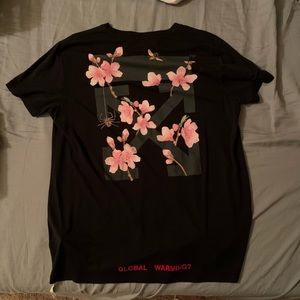 Off white black T-shirt